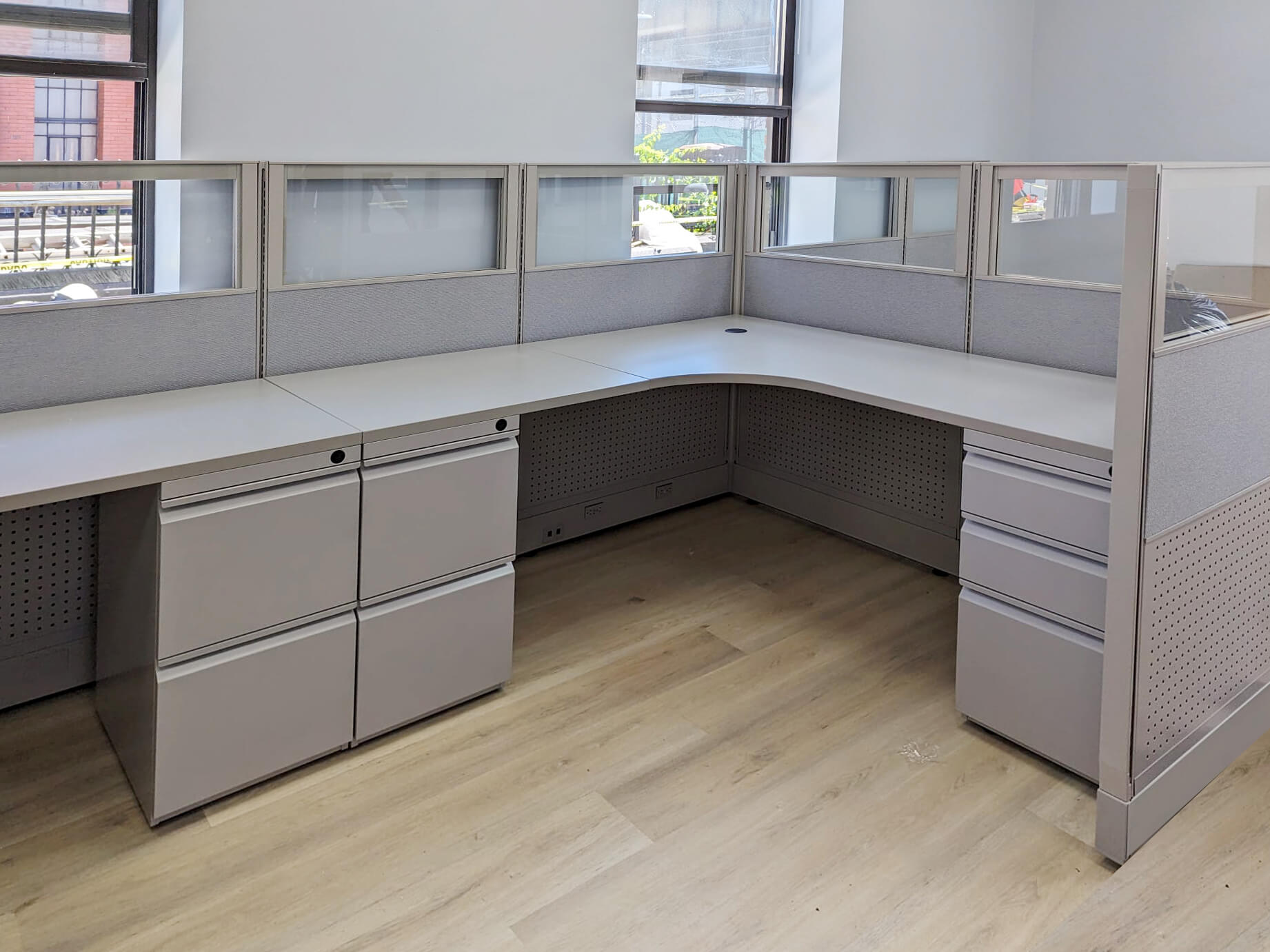 NY-office-furniture-pnpse4mjmp-052824-01.jpg