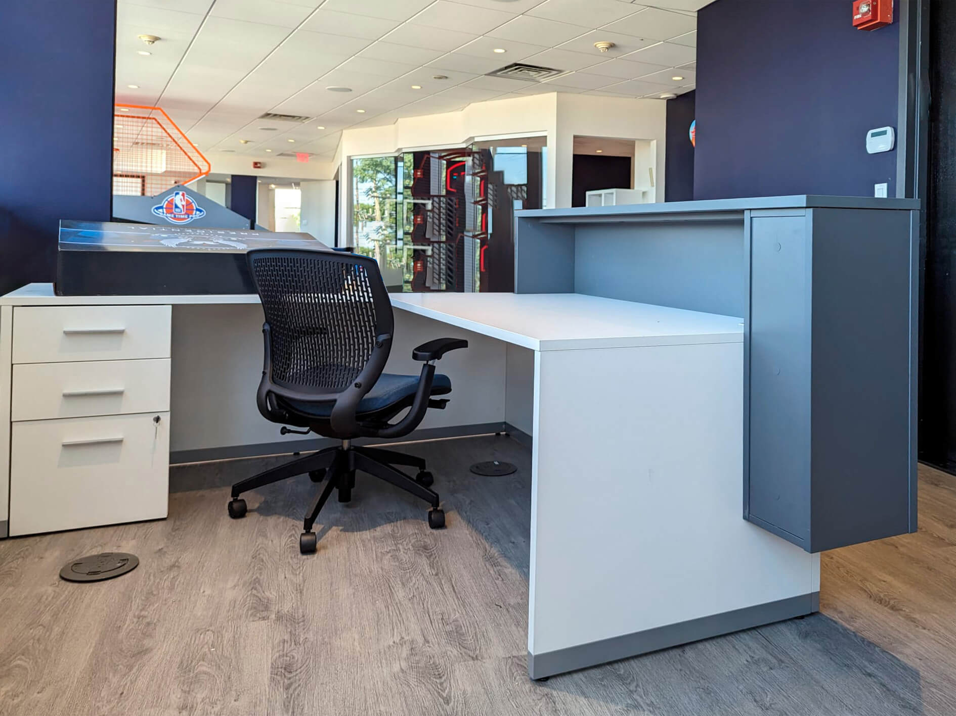 NY office furniture eworl1emrs 082823 20 NY office furniture eworl1emrs 082823 20