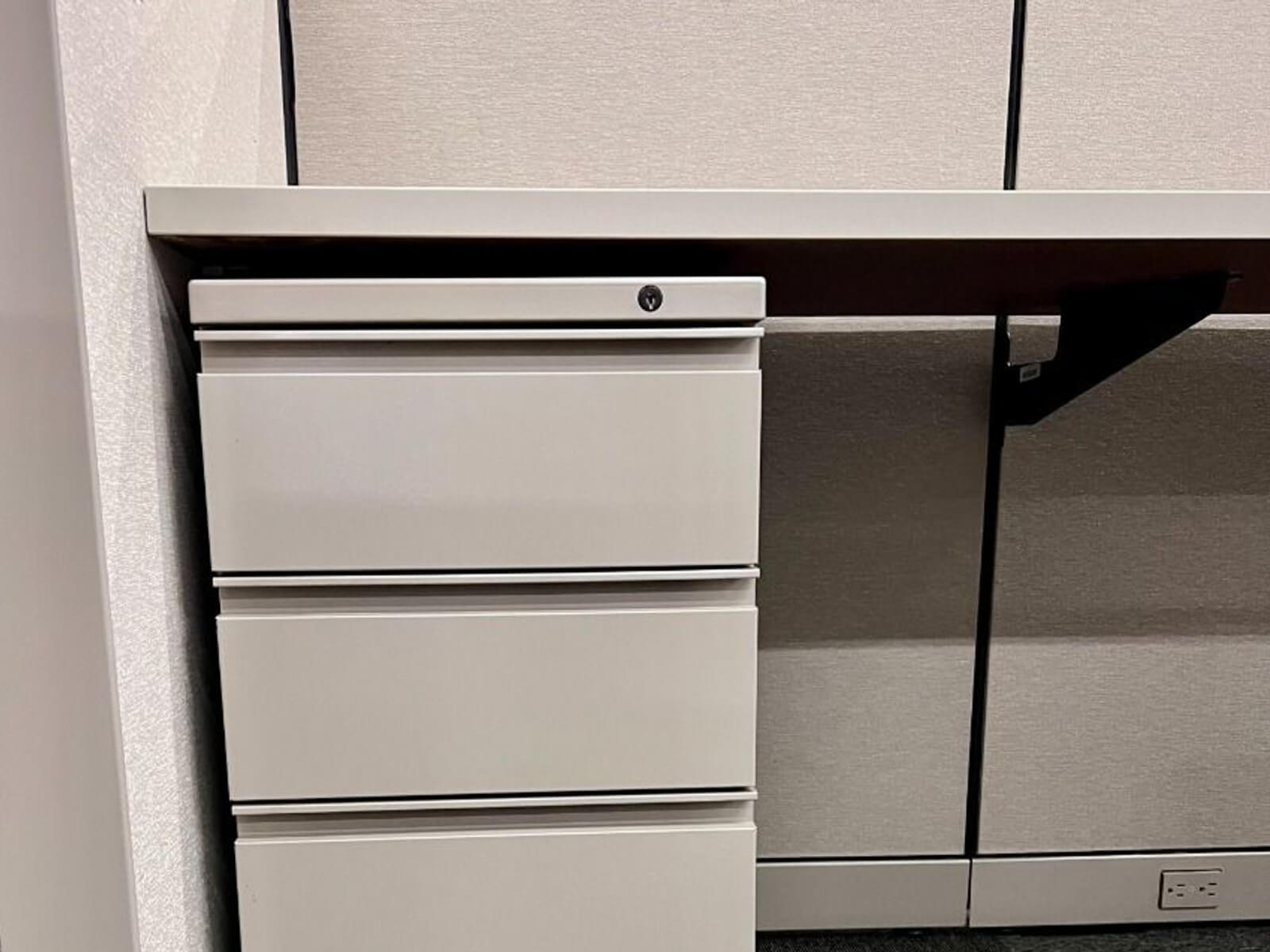 Used herman miller canvas 080125 OFC1 3 Used herman miller canvas 080125 OFC1 3