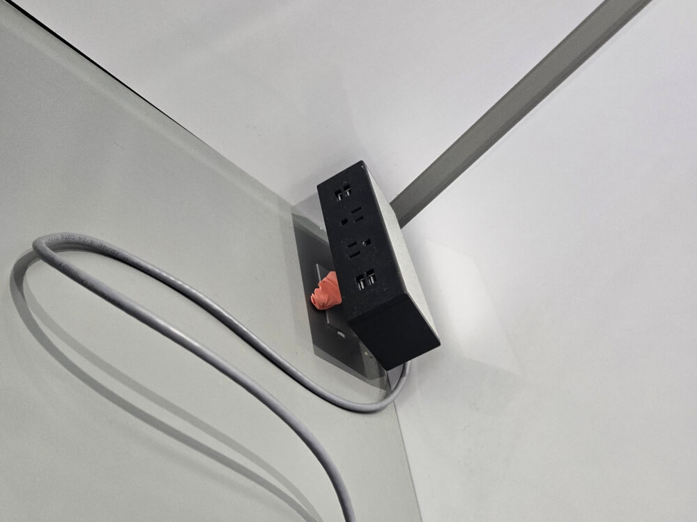 Used snapcab phone booth 090125 FK1 6 Used snapcab phone booth 090125 FK1 6