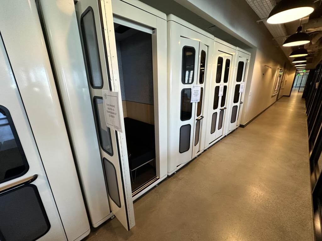 Used white acoustical phone booths 090325 CWU1 5 Used white acoustical phone booths 090325 CWU1 5